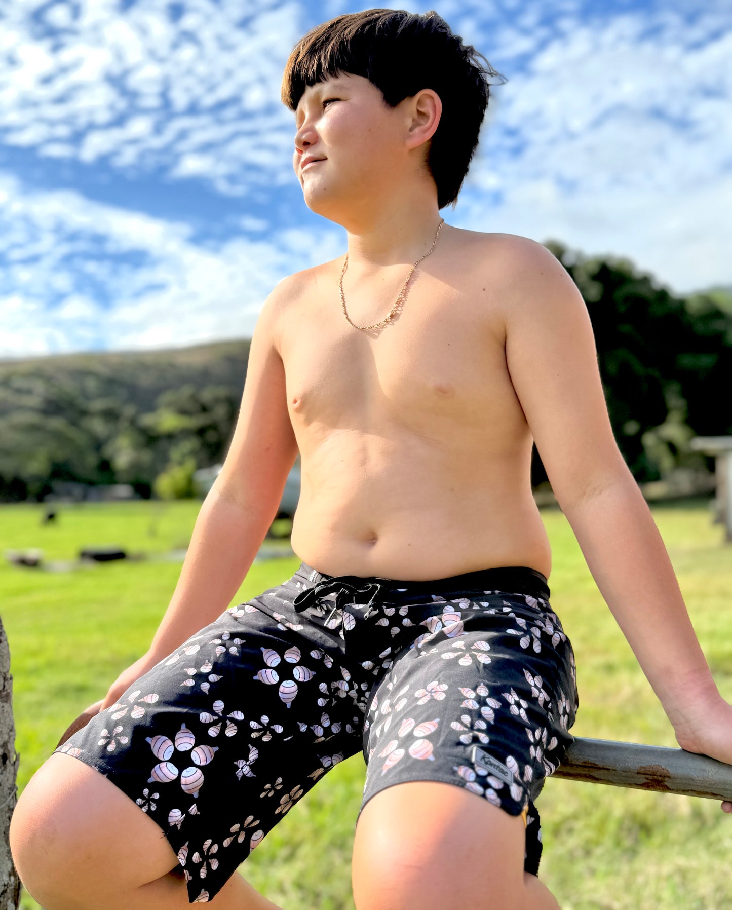 Menʻs  Bubble Flower board shorts
