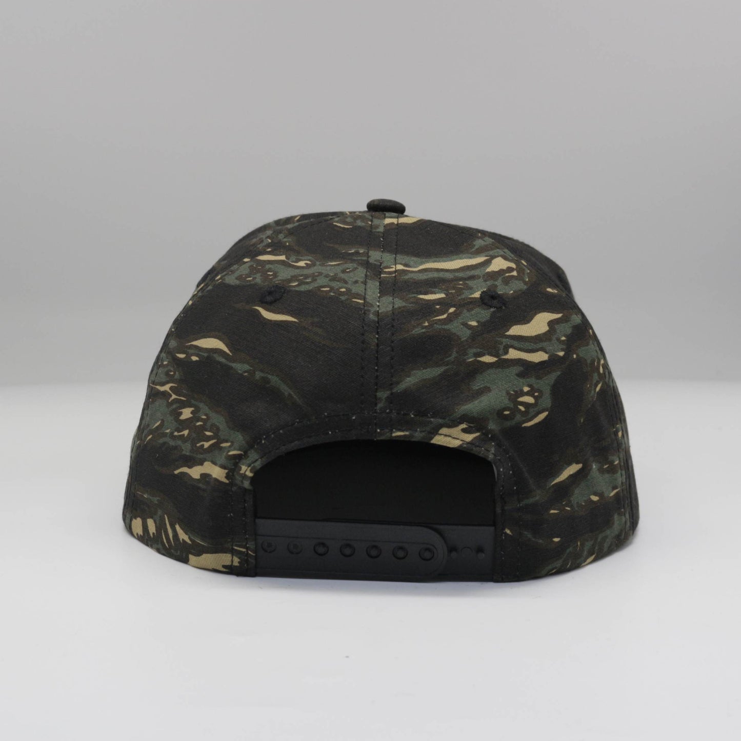 Tigguh Camo SnapBack hat